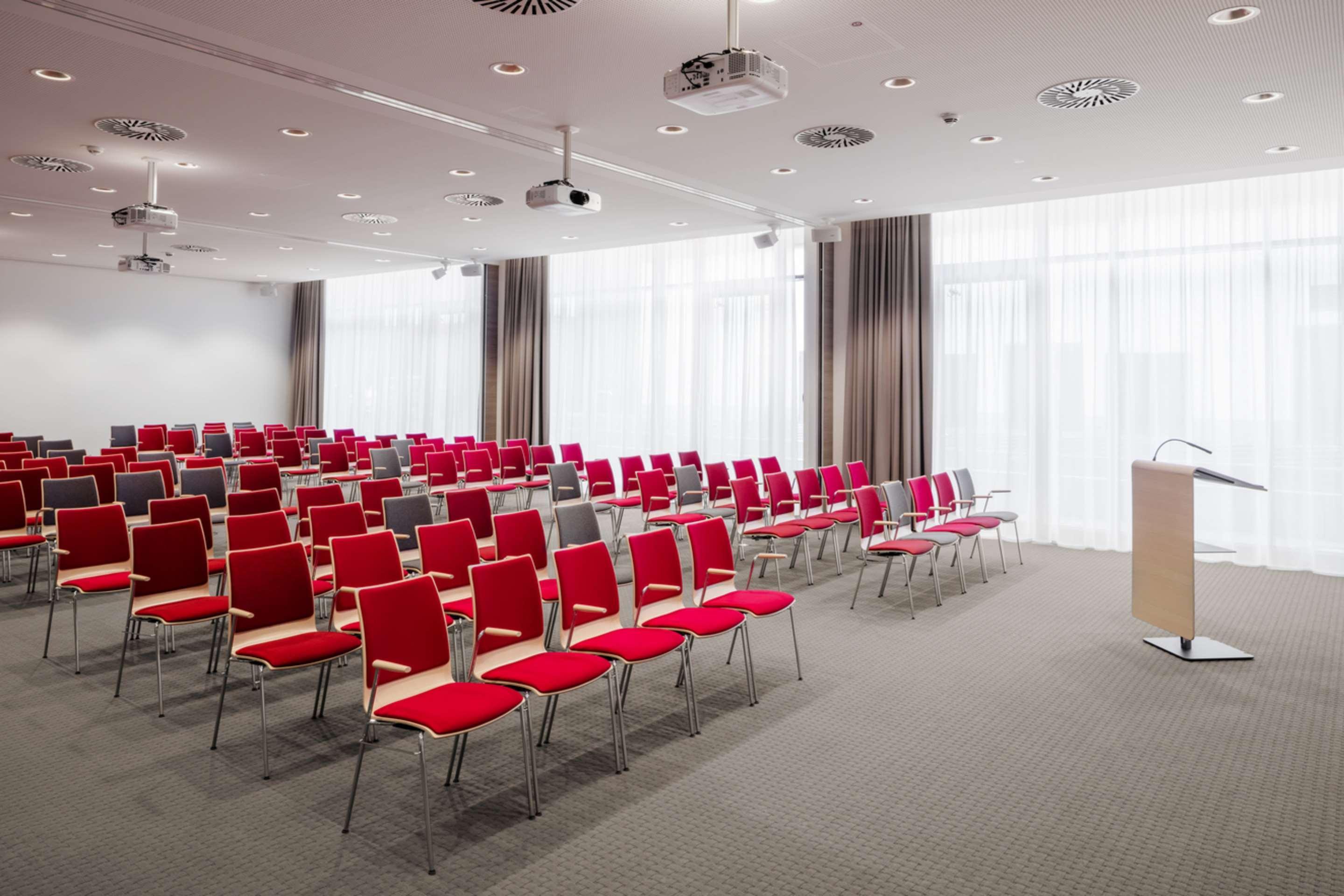 Intercityhotel Braunschweig Bagian luar foto